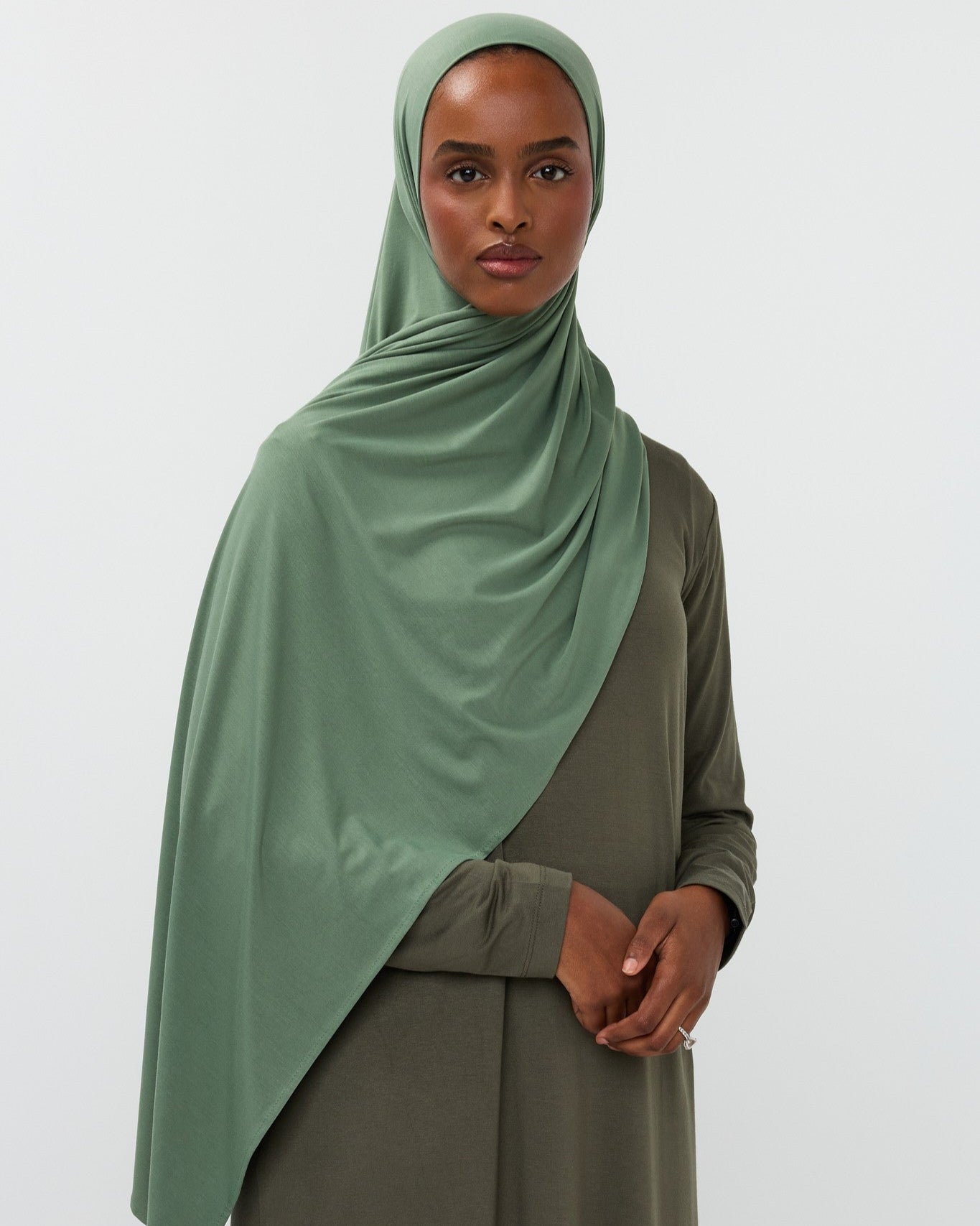 Dark Green Bamboo Hijab – Eloa Collection