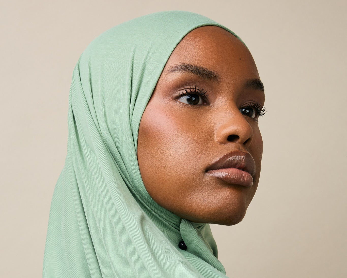 Black Bamboo Hijab – Eloa Collection